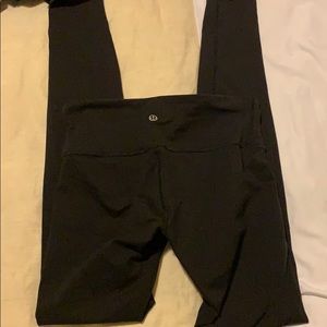 SIZE 4 LULULEMON LEGGINGS
